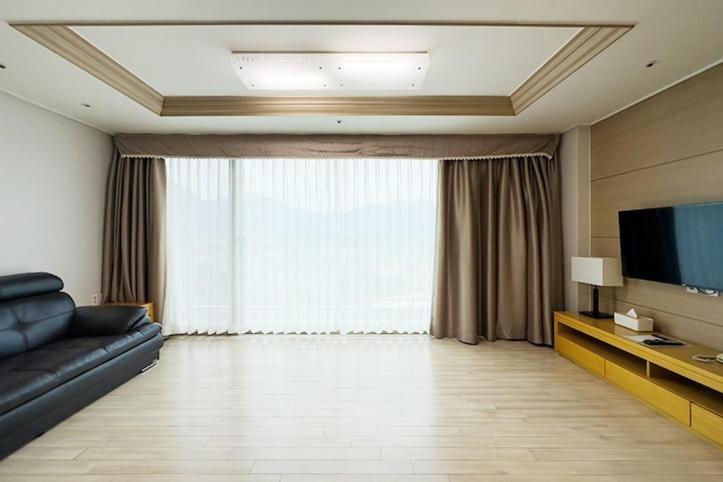 Mohang Haenaru Family Hotel Buan Pokój zdjęcie