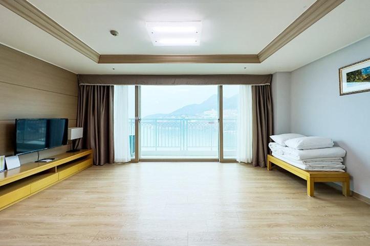 Mohang Haenaru Family Hotel Buan Pokój zdjęcie