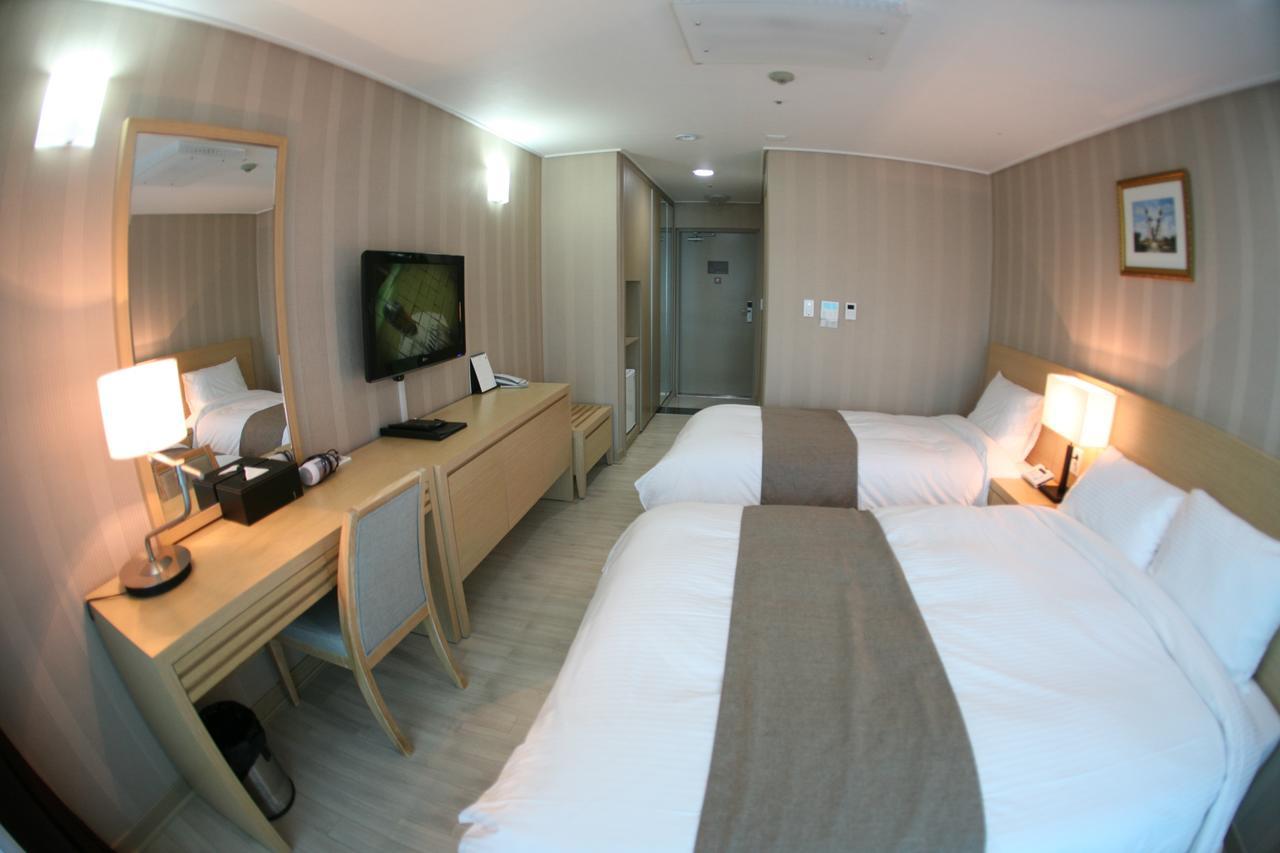 Mohang Haenaru Family Hotel Buan Zewnętrze zdjęcie